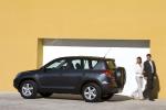 Toyota RAV4 2005 года